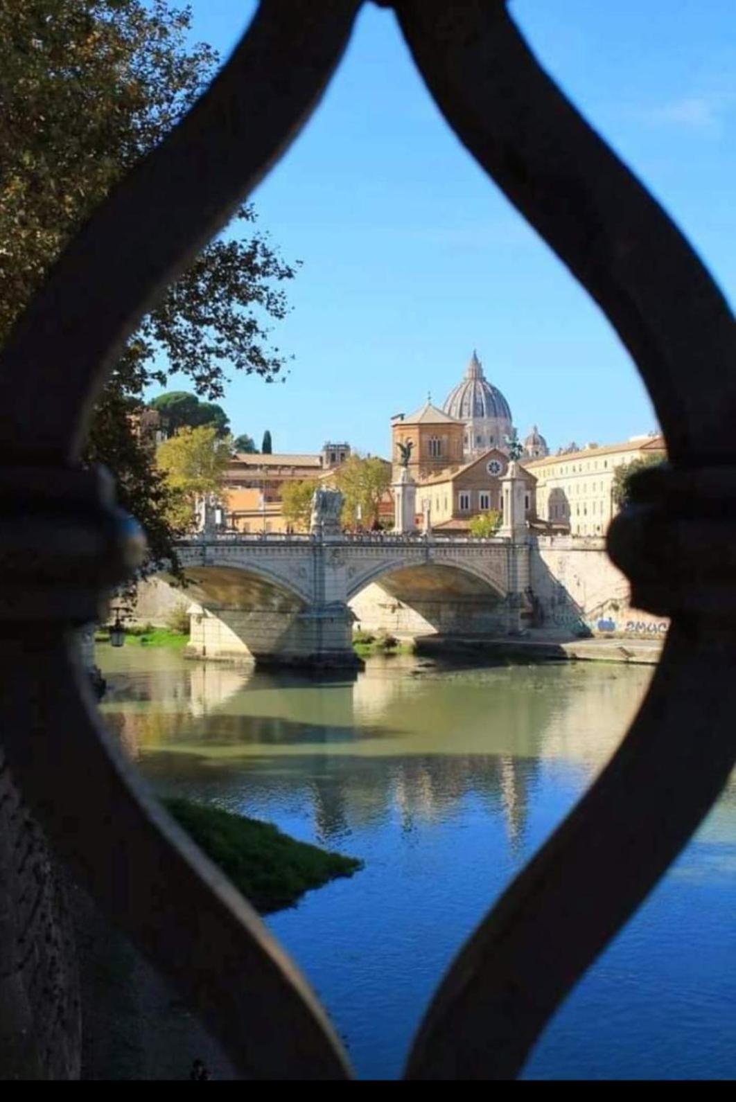 Vatican House 98 Rome Bagian luar foto